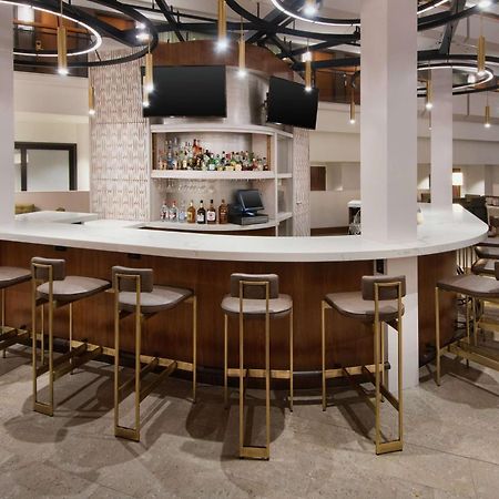 Embassy Suites Tysons Corner Exteriör bild
