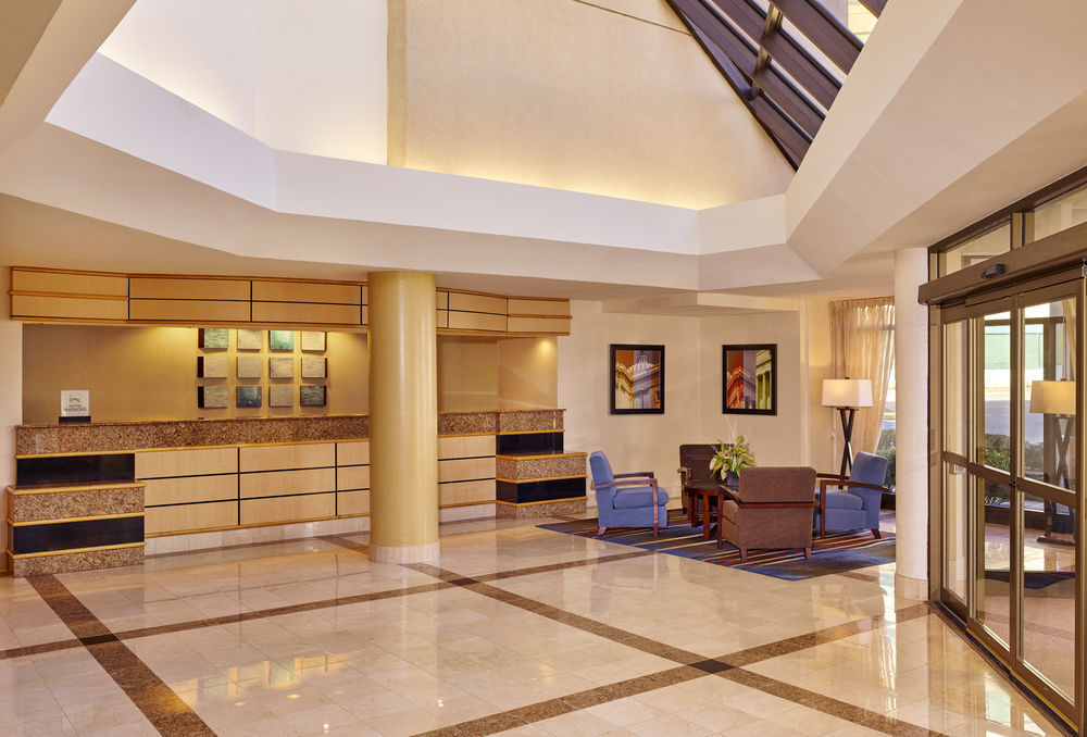 Embassy Suites Tysons Corner Exteriör bild